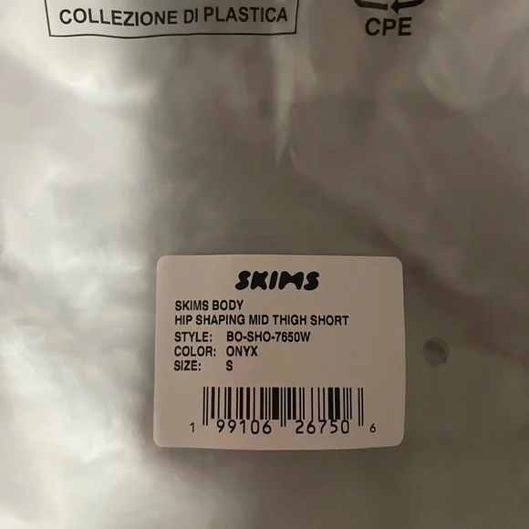 SKIMS hip enhancing padded shorts authentic size S - Picture 6 of 6